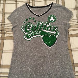 Girls Grey Celtics Logo t-shirt Size 12/14
